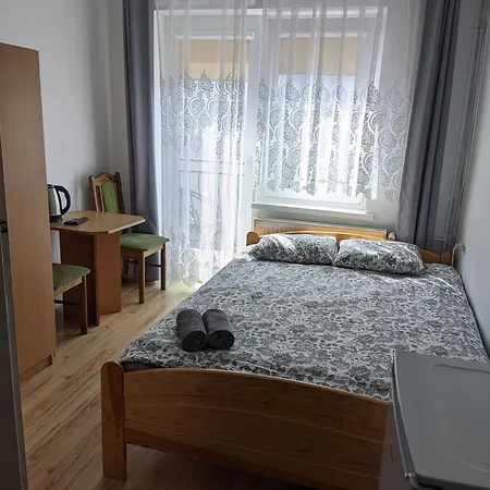 Delfin Wynajem Pokoi Apartment Ostrowo  Exterior photo