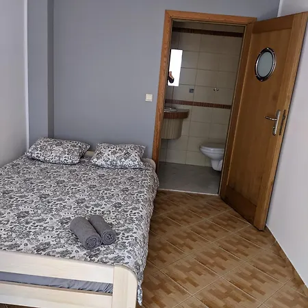 Delfin Wynajem Pokoi Apartment Ostrowo  Exterior photo