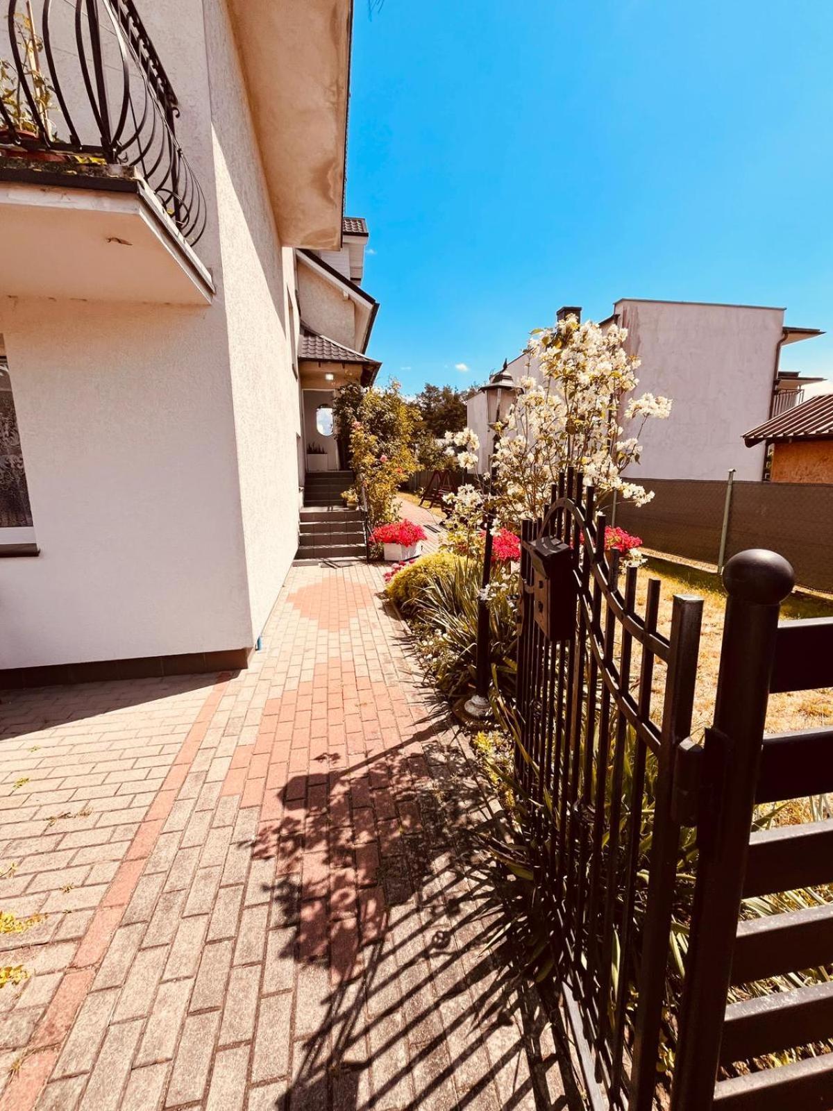 Delfin Wynajem Pokoi Homestay